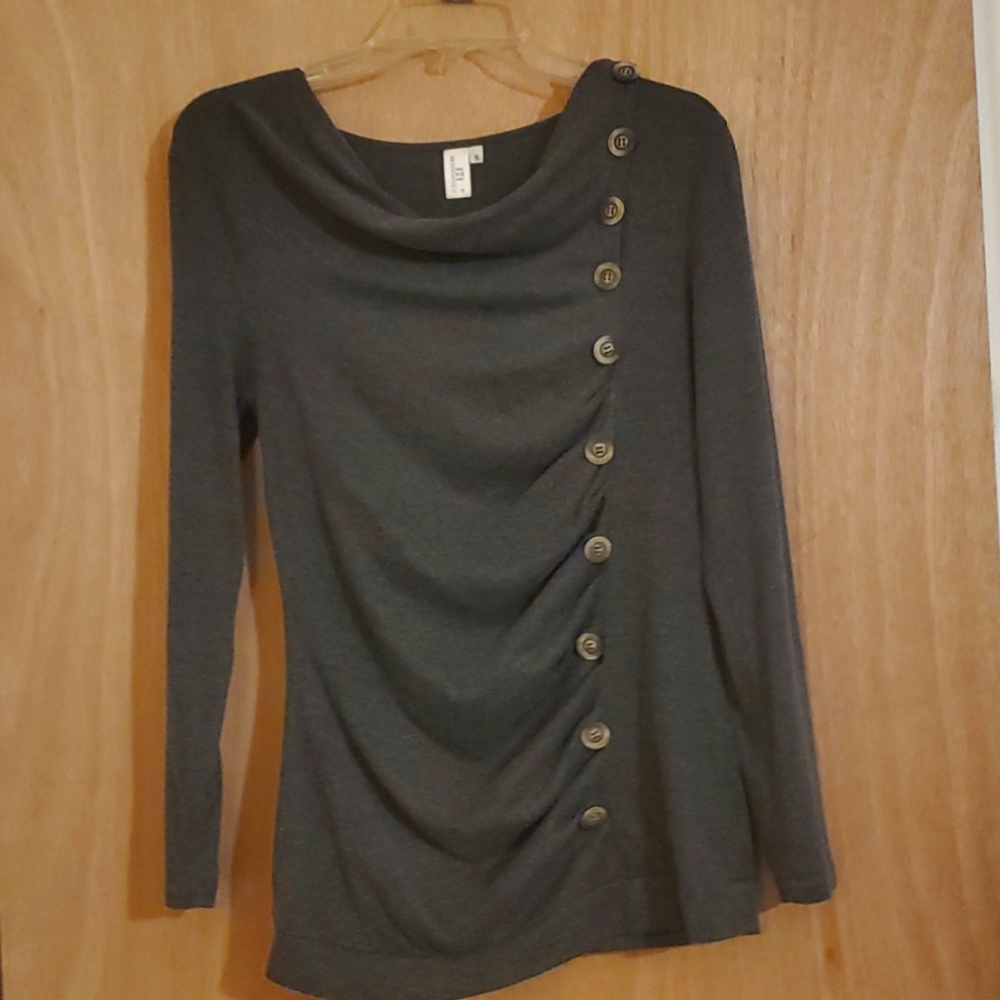 Ladies long sleeve top